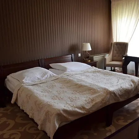 Nowodworski 3* Legnica