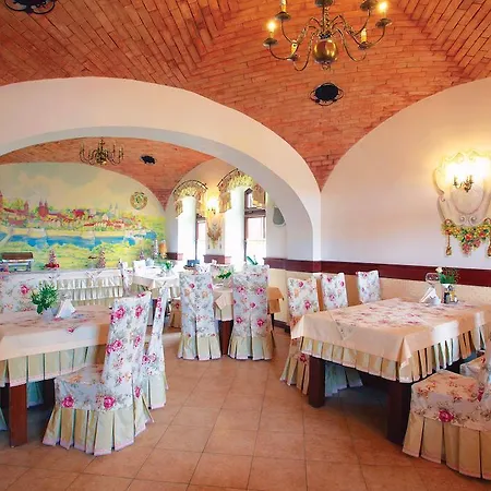 Hotel Nowodworski 3*