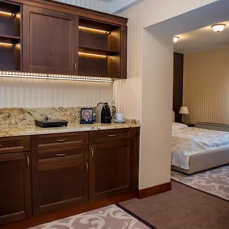 Hotel Nowodworski 3*